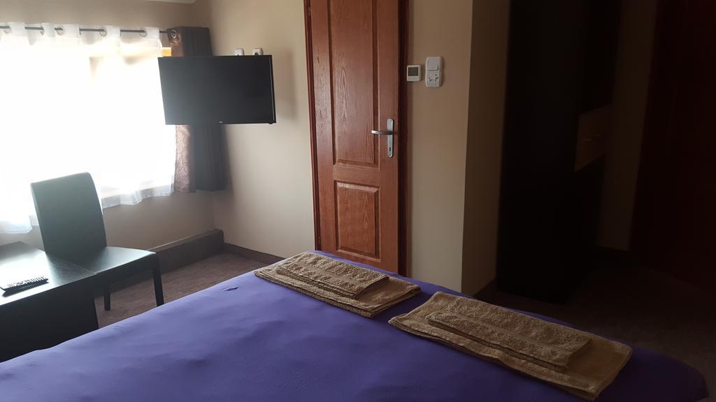 Inn Stefanija Subotica Bagian luar foto